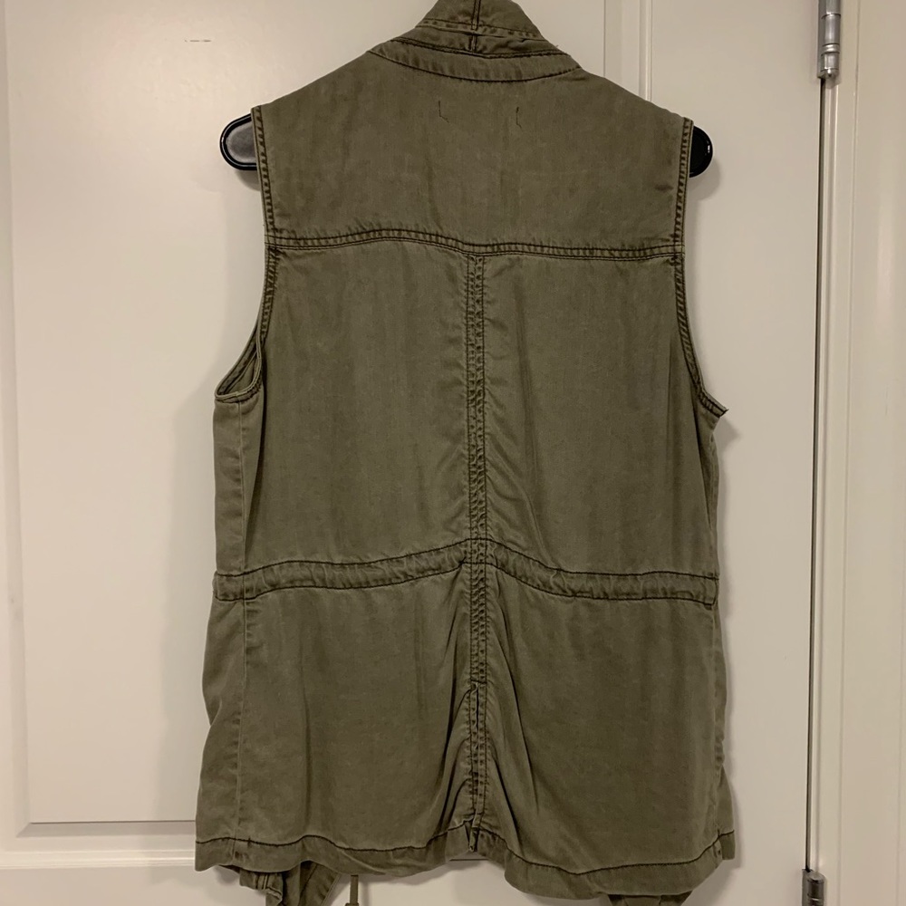 Kenneth Cole Reaction Vest - Picture 4 of 7